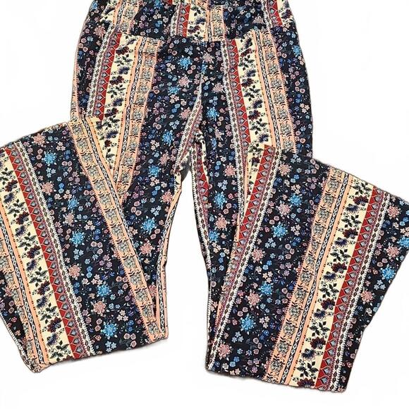 No Boundaries Floral & Camo Flared Leggings Bundle Sz XL 15-17 Flare Super Soft - Picture 5 of 7